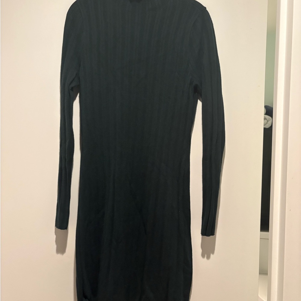 Chic Green Long Sleeve Dress